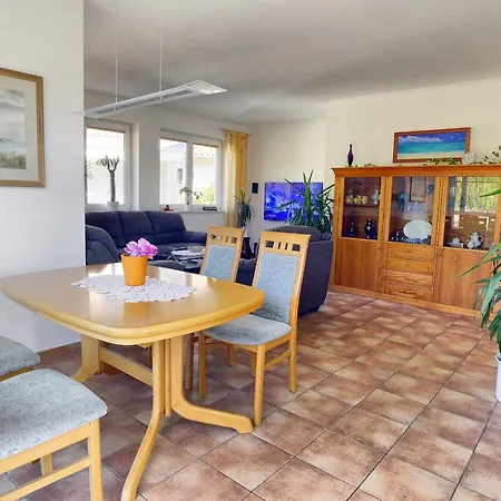 Ferienhaus Kurs Sudwest Сasa de vacaciones *